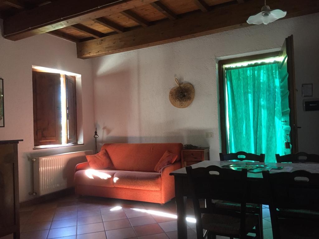Casale Degli Ulivi Vila Gualdo Tadino Exterior foto