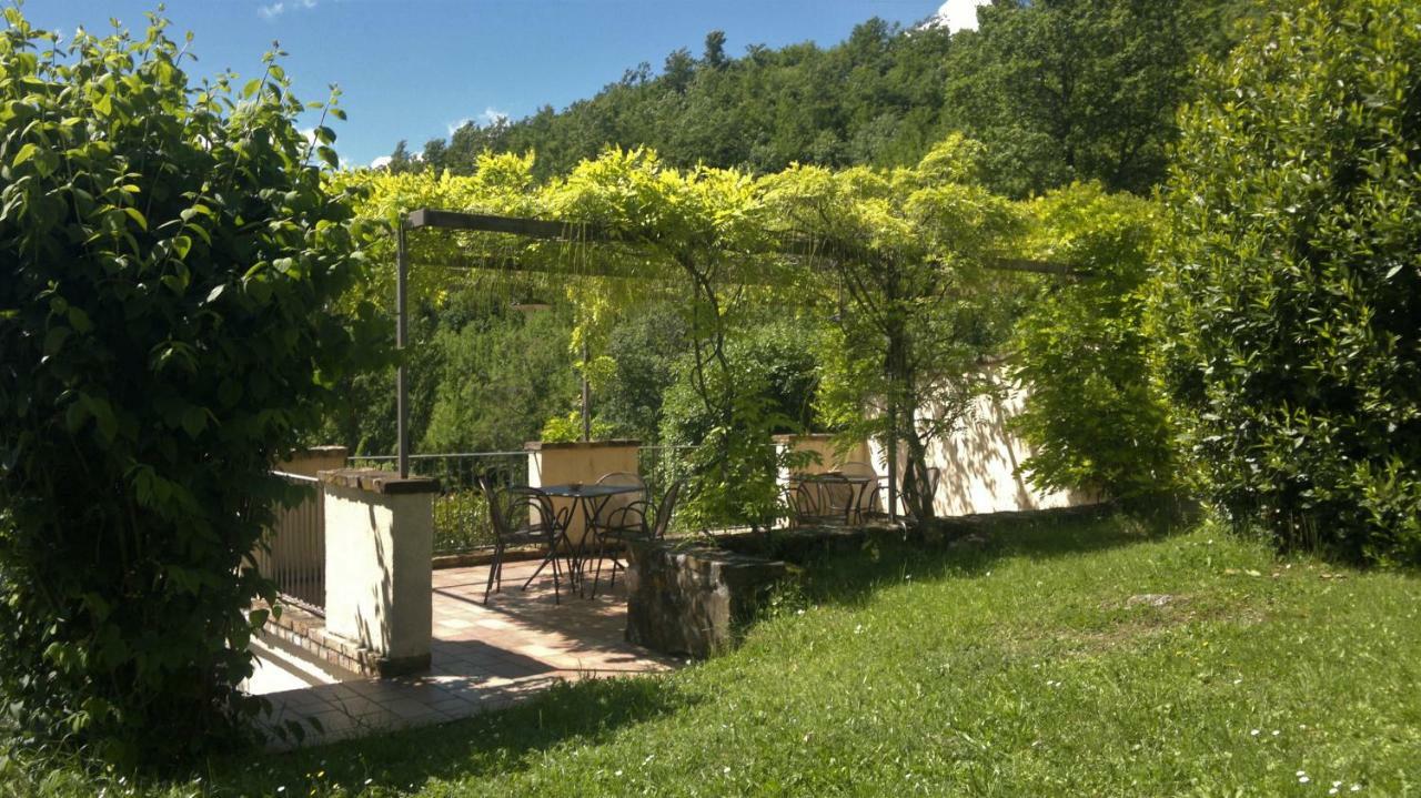 Casale Degli Ulivi Vila Gualdo Tadino Exterior foto